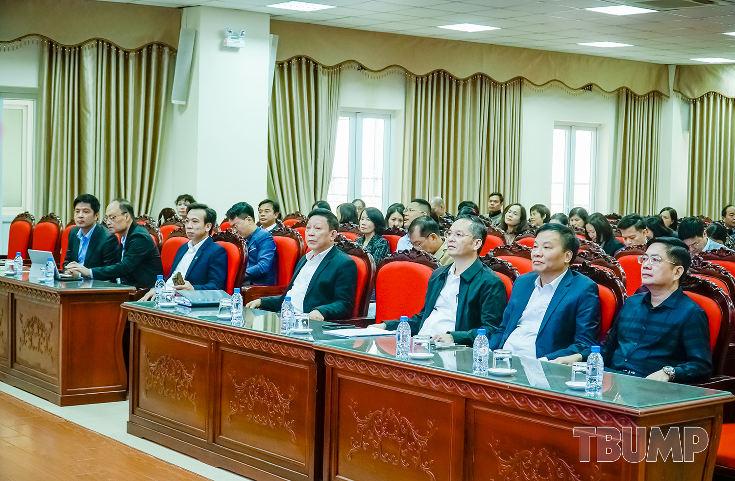 Đảng ủy Trường Đại học Y Dược Thái Bình dự Hội nghị trực tuyến toàn tỉnh nghiên cứu, học tập, quán triệt, triển khai thực hiện các Nghị quyết của Trung ương và của Tỉnh ủy Hưng Yên