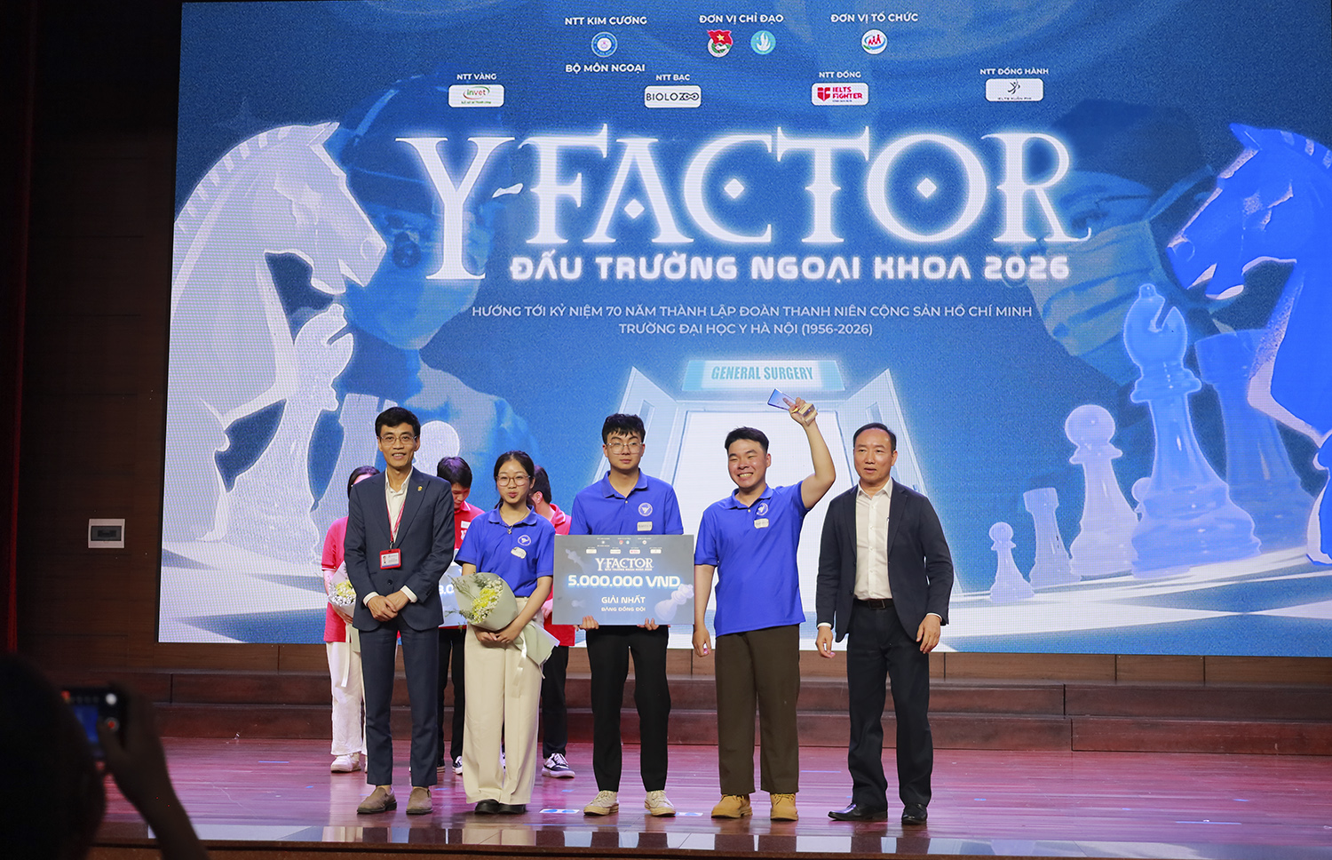 Sinh viên Trường Đại học Y Dược Thái Bình giành giải Nhất toàn đoàn tại cuộc thi Y – Factor: Đấu trường Ngoại khoa 2026