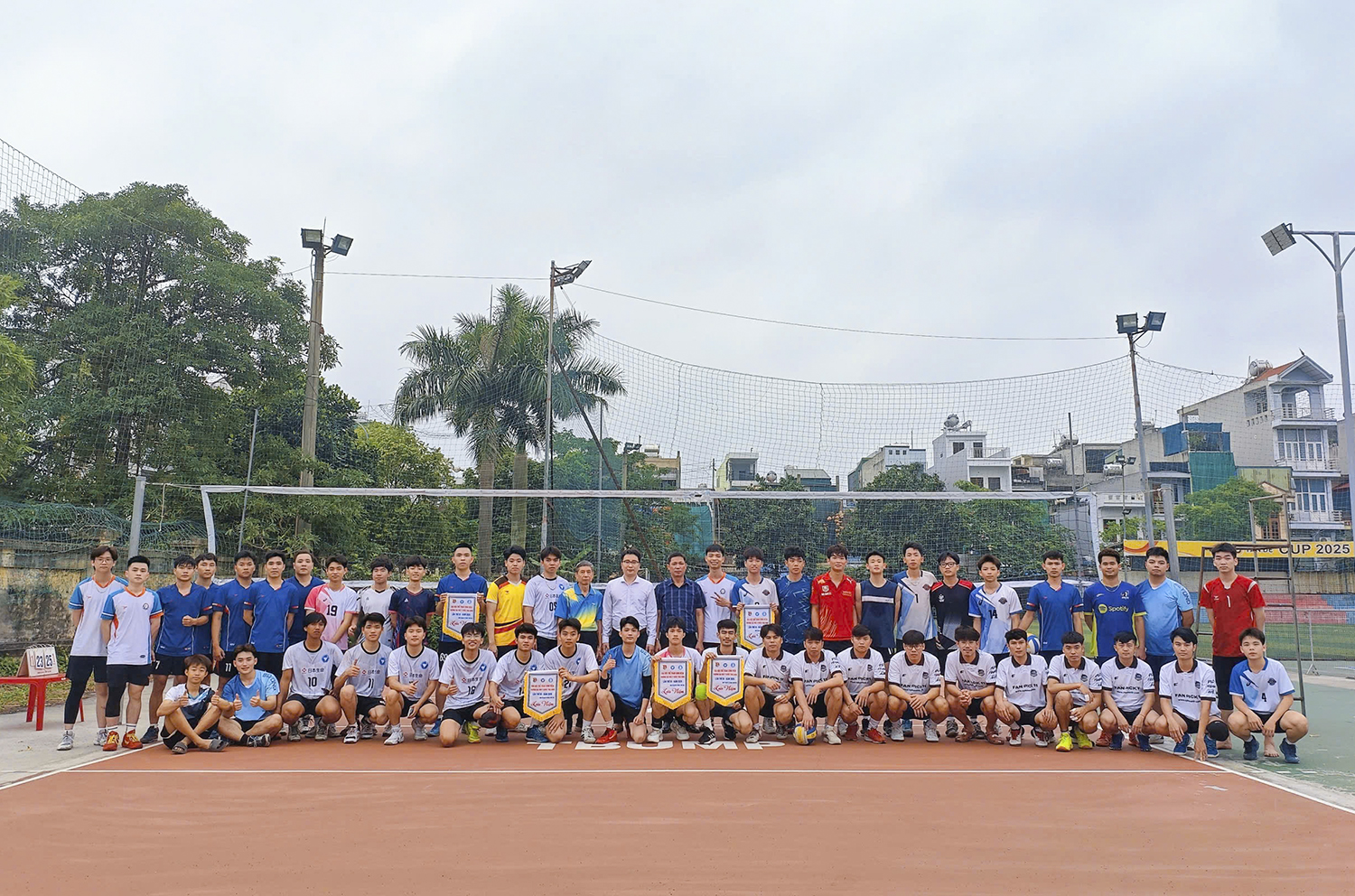 Các đội tham dự nội dung bóng đá sinh viên