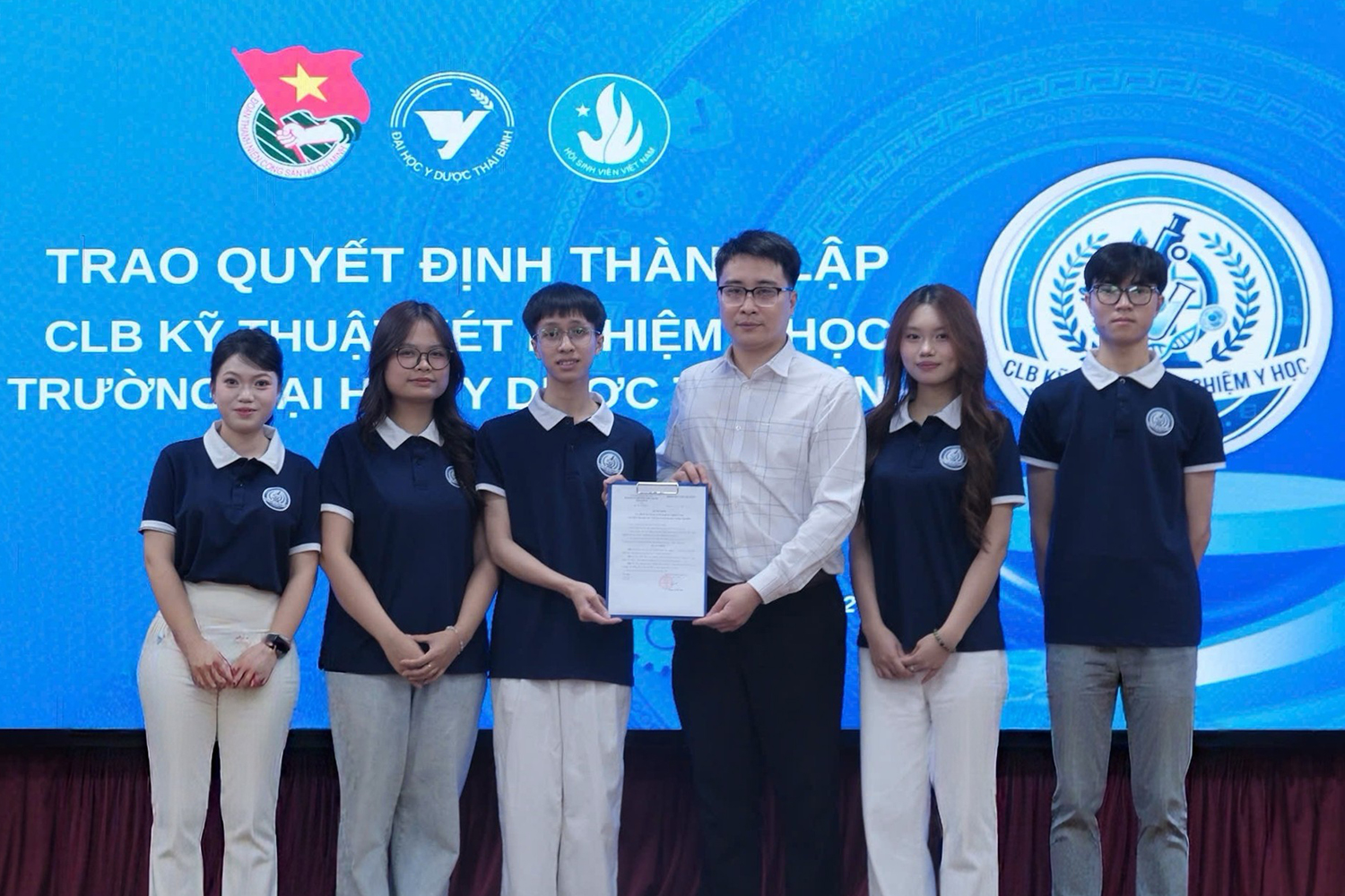 Ra mắt Câu lạc bộ Kỹ thuật xét nghiệm y học Trường Đại học Y Dược Thái Bình