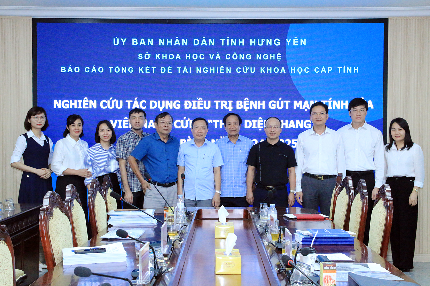 Từ bài thuốc cổ truyền đến viên nang cứng “Thập diệu thang”: Kết quả nghiên cứu của Trường Đại học Y Dược Thái Bình
