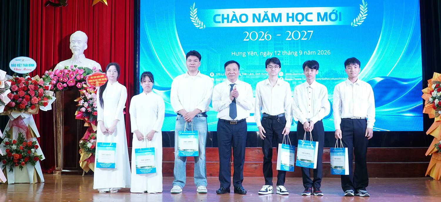 NAM HOC MOI