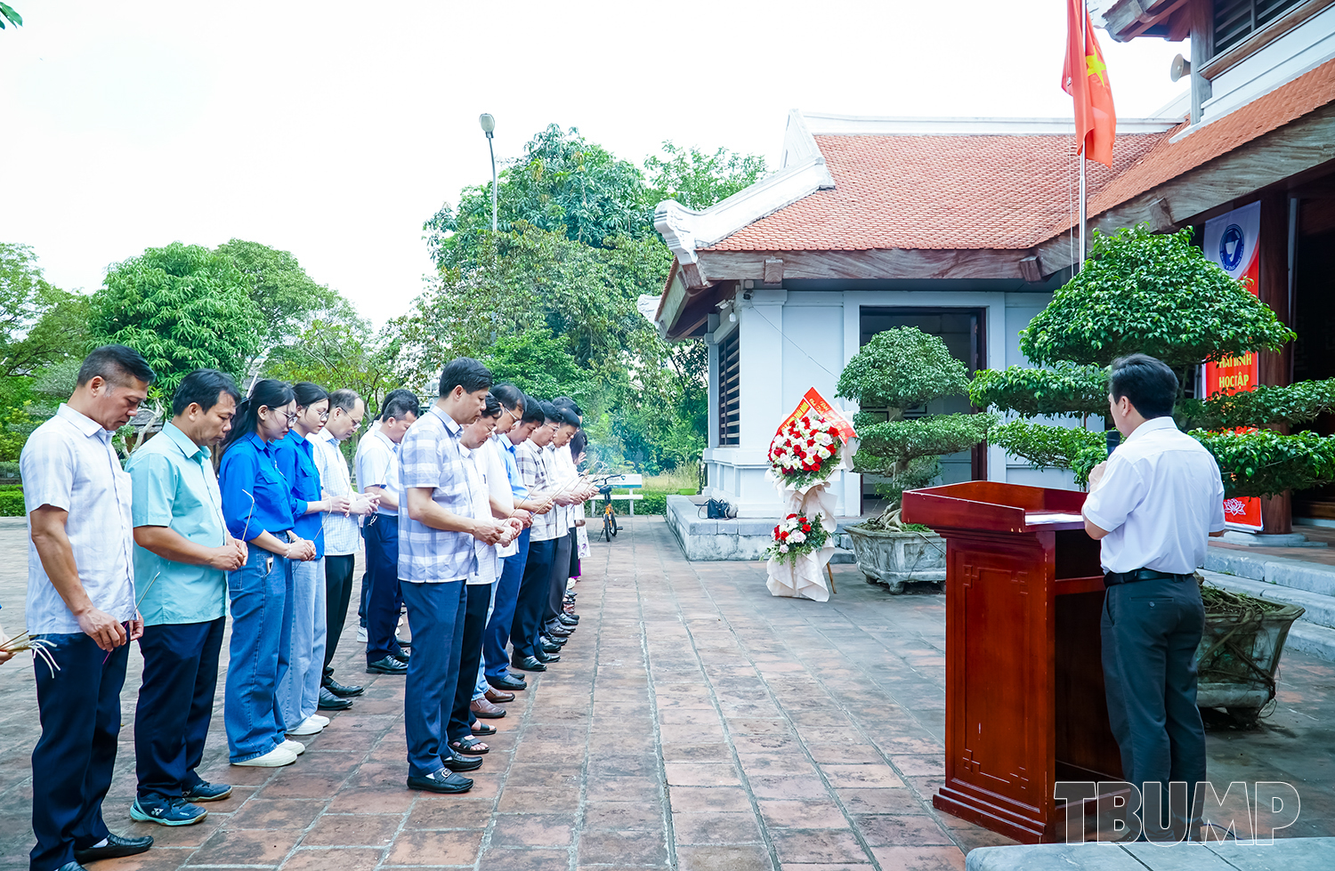 Lễ dâng hương tưởng niệm Chủ tịch Hồ Chí Minh nhân kỷ niệm 135 năm ngày sinh nhật Bác (19/5/1890 - 19/5/2025)