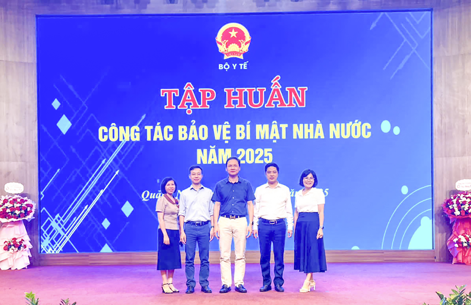 Đoàn cán bộ Trường Đại học Y Dược Thái Bình dự Hội nghị tập huấn công tác bảo vệ bí mật nhà nước năm 2025