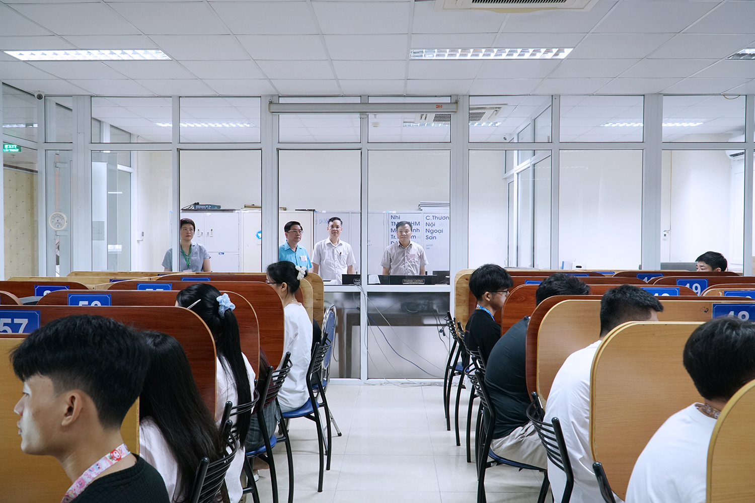 Kỳ thi học phần Lý thuyết tốt nghiệp đại học được tổ chức theo hình thức thi trắc nghiệm trên phần mềm trực tuyến